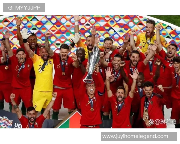 全球足球明星汇聚各国队伍展现激情与荣耀的盛宴